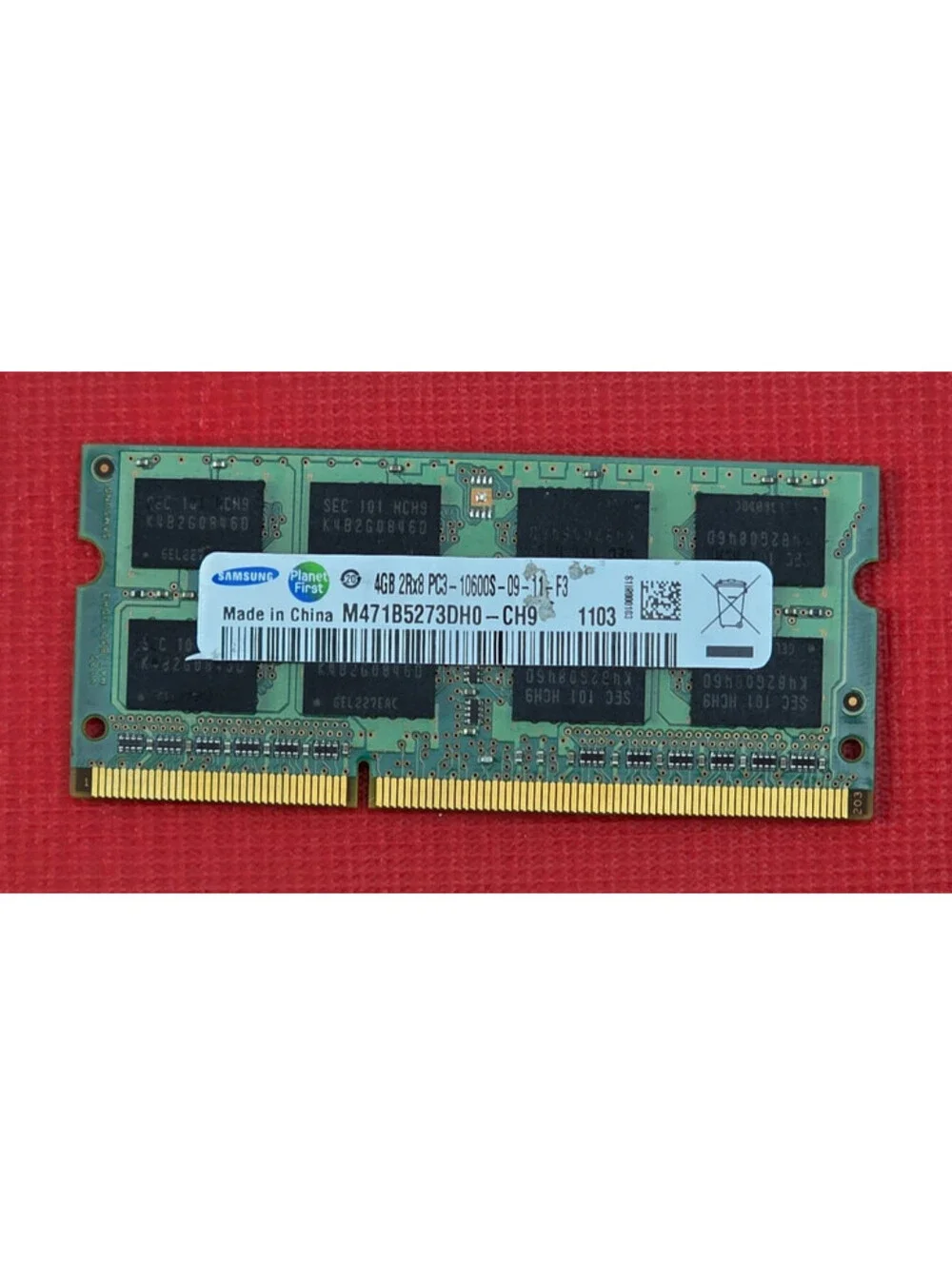 Samsung 4GB PC3-10600S DDR3-1333 SO-DIMM Laptop Memory M471B5273DH0-CH9